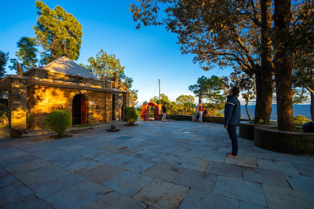 The Hosteller Kasar Devi Almora Exterior foto